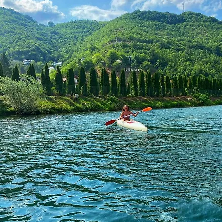 Nature بيهاتش